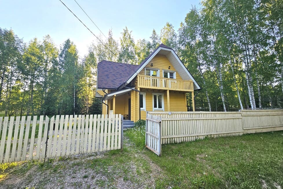Продажа коттеджа с из клеёного бруса с балконом на Ярославском шоссе
